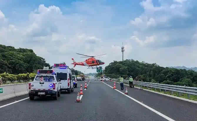 资中高速公路汽车救援案例